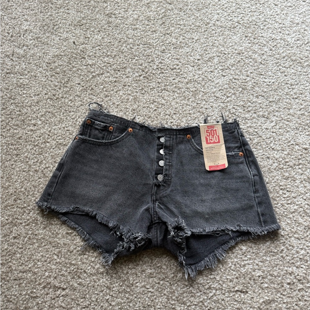 Levi’s 501 Mid-rise Black Shorts